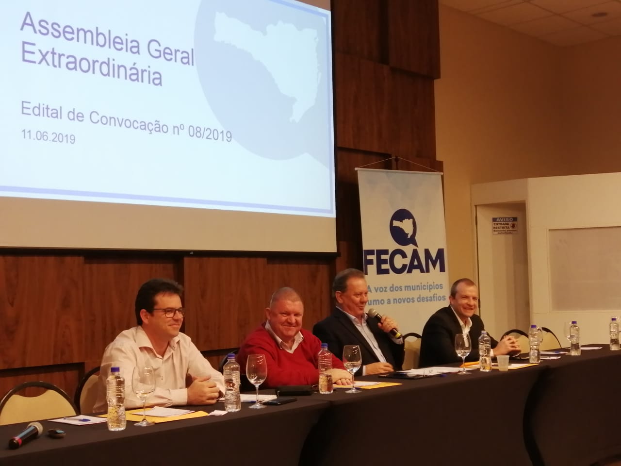 Read more about the article Assembleia Geral da Fecam reúne prefeitos em São José