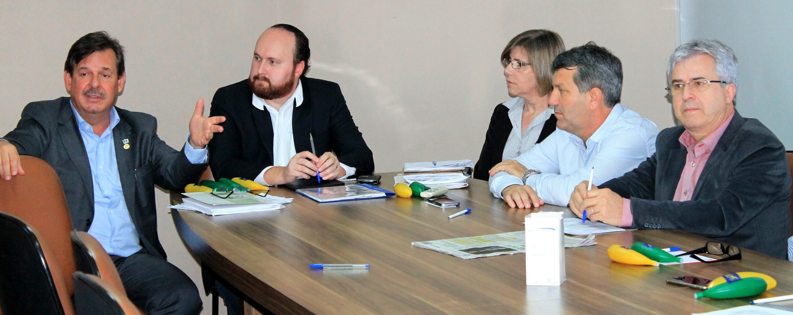 You are currently viewing Prefeitos da região da AMUNESC participam de pré-assembleia da FECAM