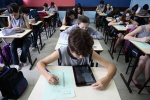 Read more about the article Secretaria de Educação organiza a volta às aulas