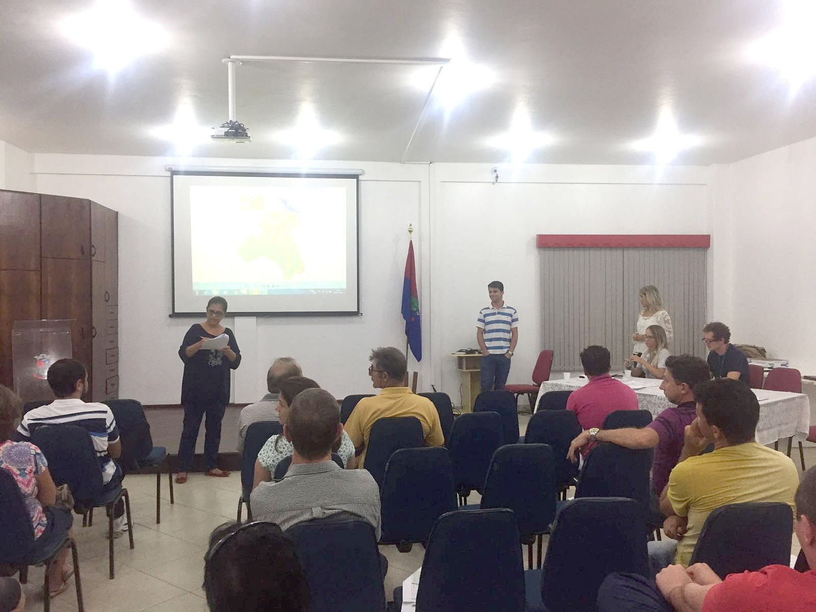 You are currently viewing Primeira reunião com delegados e suplentes eleitos para o Plano Diretor é realizada