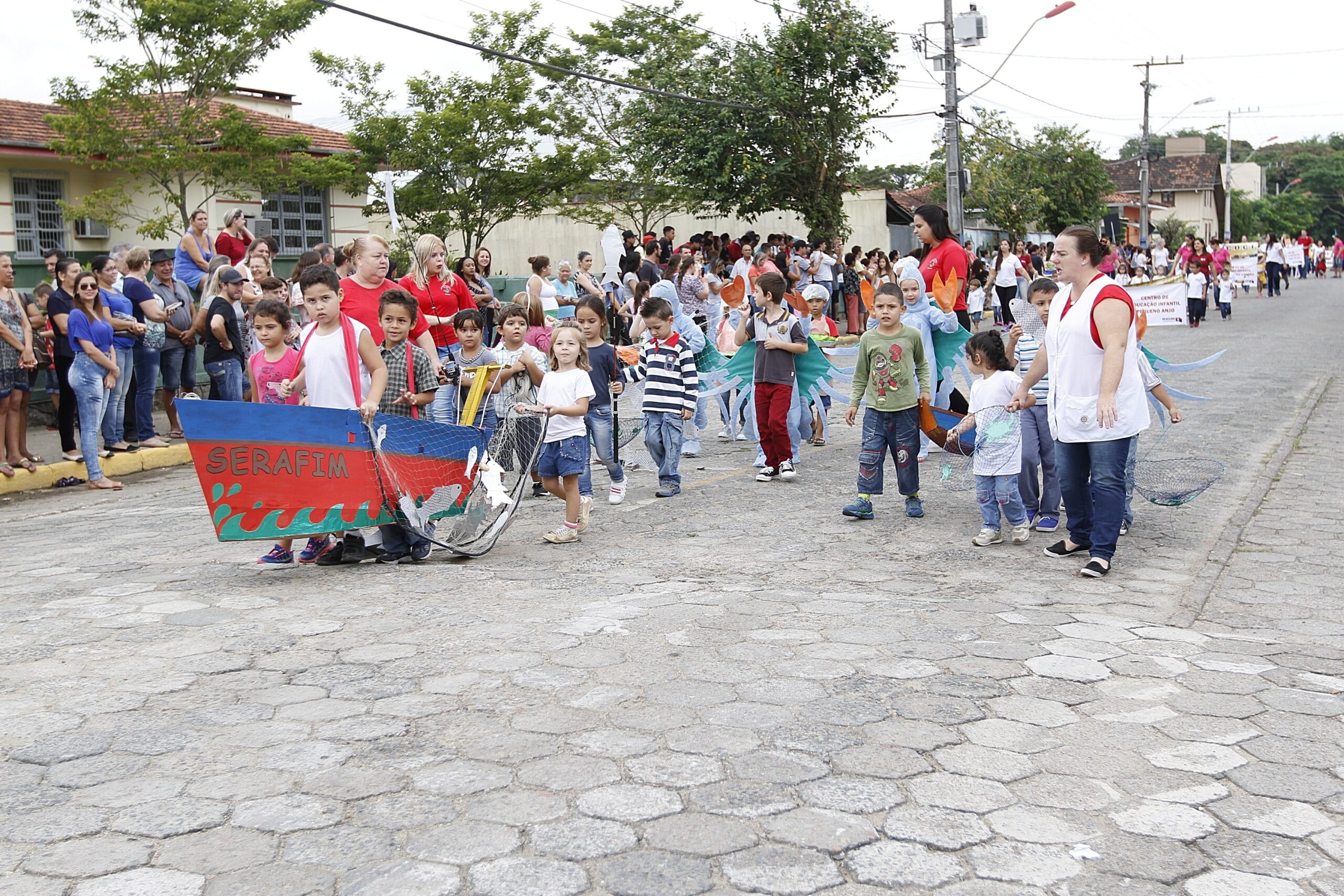 You are currently viewing Desfile cívico e entrega da reforma da Praça fazem parte da programação do Dia da Independência em Araquari