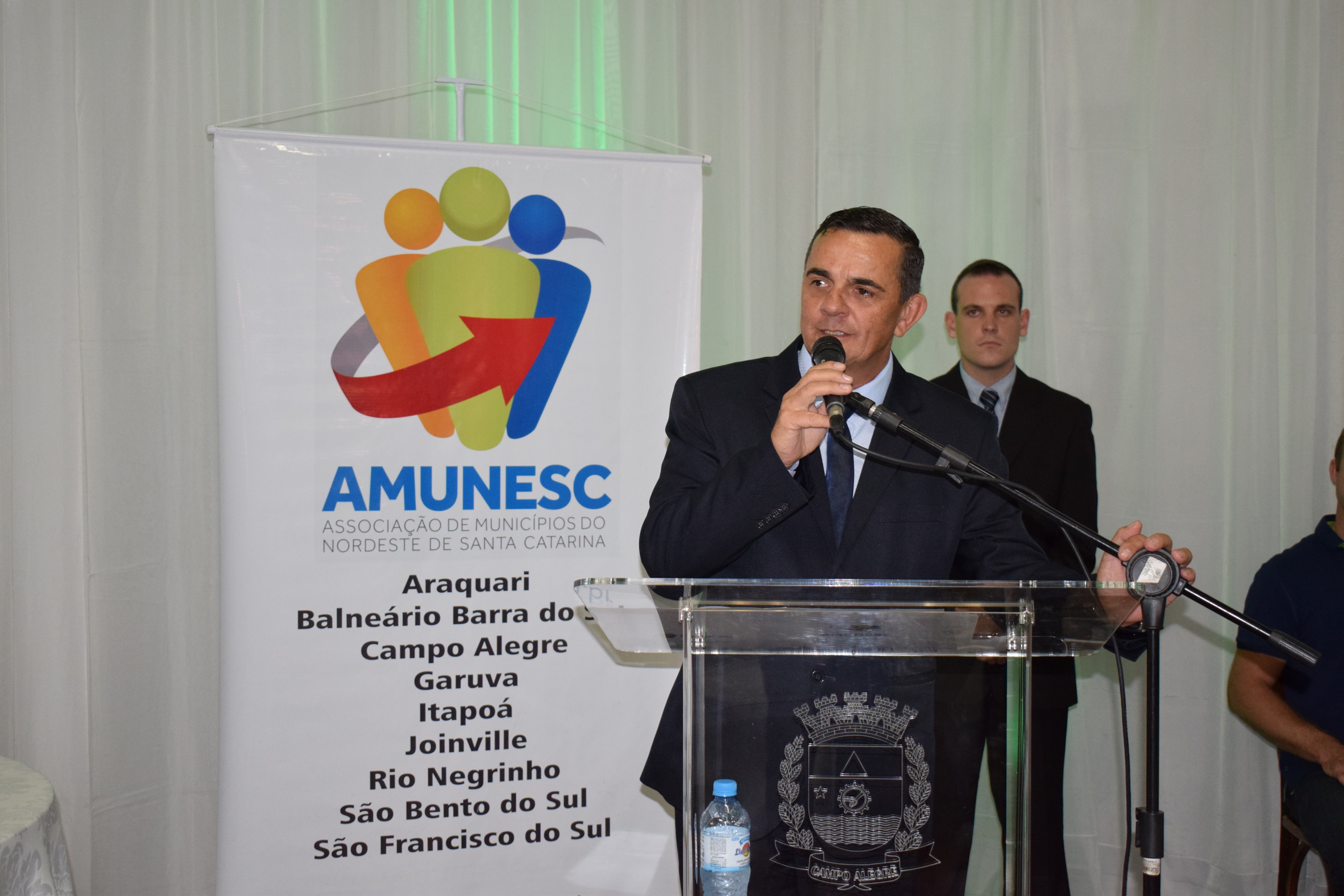 Read more about the article Rubens Blaszkowski assume a Presidência da Amunesc