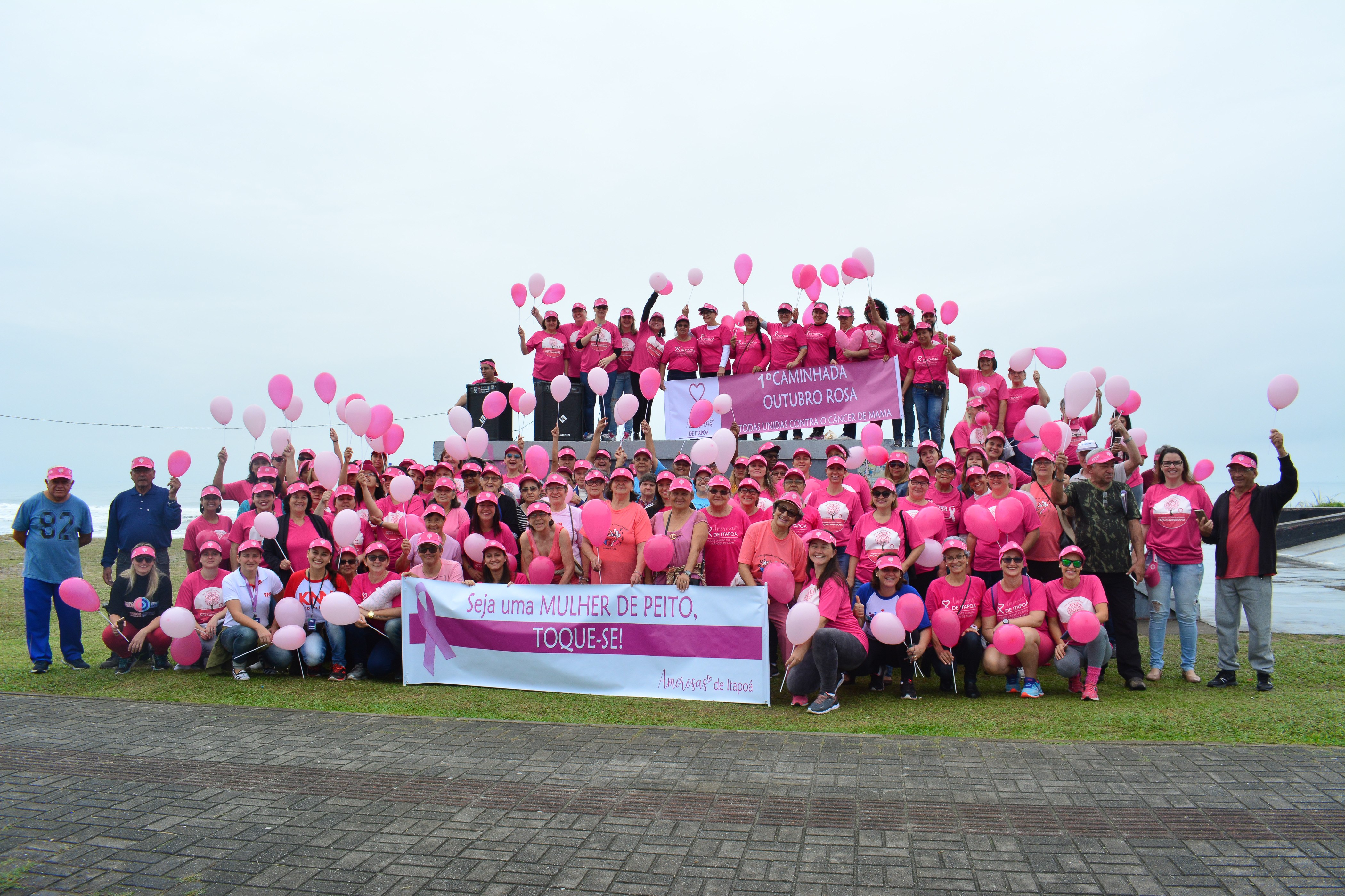 Read more about the article Mulheres de Itapoá participam de caminhada de conscientização