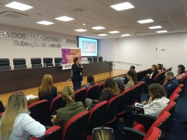 You are currently viewing Joinville realizará ações de combate à violência contra as mulheres