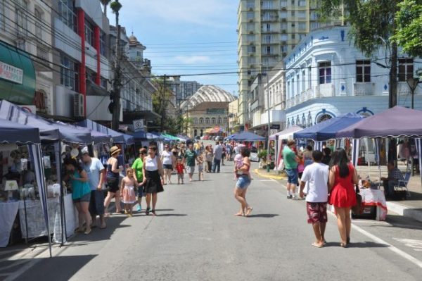 Read more about the article Feira do Príncipe reestreia neste domingo em novo local e com homenagem às mulheres