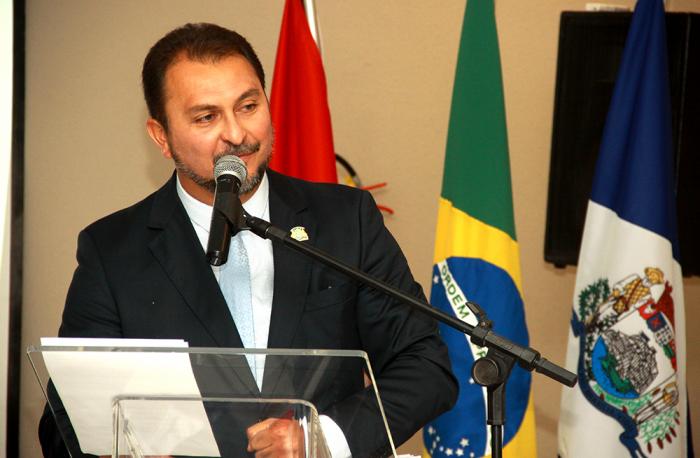 Read more about the article Luiz Zera assume a presidência da Amunesc